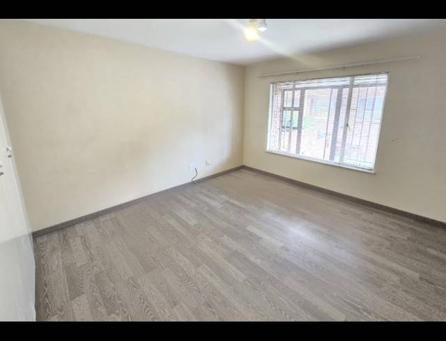 2 BEDROOM APARTMENT FOR SALE IN NEW REDRUTH